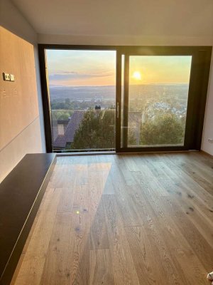 Exklusive, vollmöblierte Dachgeschosswohnung mit traumhafter Terrasse – Ravensburg / Miete auf Zeit