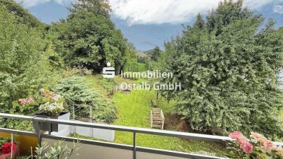 Zentrale aber ruhige Wohnung mit toller Aussicht und Garage!