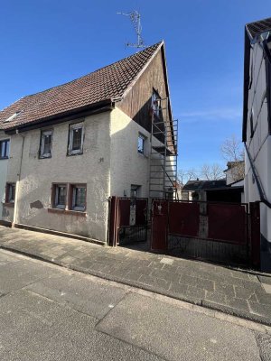 Teilsanierte DHH*Option für Anbau*Ideal für Handwerker* Top Altstadtlage-Mühlheim*Provisionsfrei*