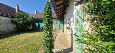 Altes Landhaus mit großem Grundstück - ideal für Pferdehaltung und individuelle Gestaltung