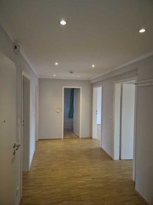 WG-Geeignete 3-Zimmer Wohnung mitten in der Stadt