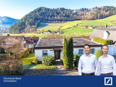 RESERVIERT! Vielseitiges Einfamilienhaus in Hanglage