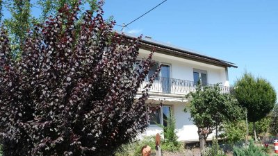 Familienglück im Grünen: Ihr neues Zuhause mit Potential