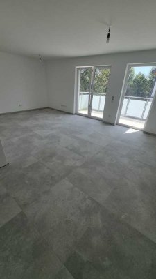 Stilvolle 3-Zimmer-Wohnung mit Balkon im modernen neuen Mehrfamilienhaus