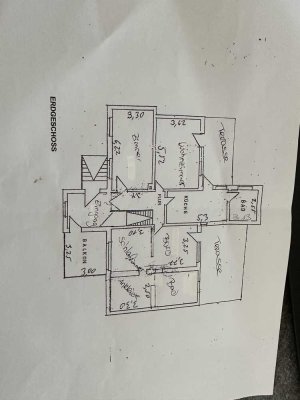 Attraktive 5-Zimmer-Erdgeschosswohnung mit Balkon in Bad Münder