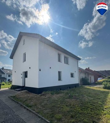 Möglichkeit auf kernsaniertes Zweifamilienhaus  in Bielefeld - Theesen