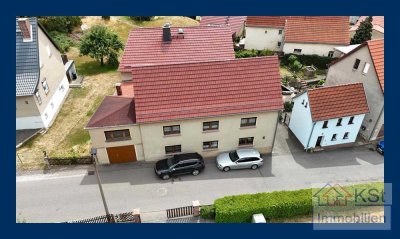 Großzügiges Wohnhaus mit Baugrundstück & 3 Garagen – vielseitige Möglichkeiten in Frohburg