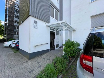 Provisionsfrei zu verkaufen! 4-Zimmer Wohnung mit drei Balkonen und Garage