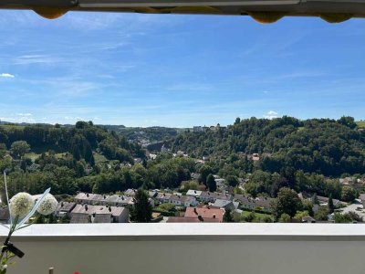 Wohnen oder investieren: 3-Zimmer-Wohnung mit unvergleichlichem Blick über Passau