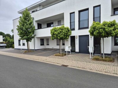 Attraktive und neuwertige 2-Zimmer-Erdgeschosswohnung mit geh. Innenausstattung mit Balkon