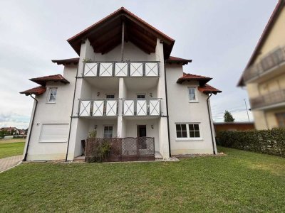 Erdgeschosswohnung mit Terrasse und Garage in Ebensfeld