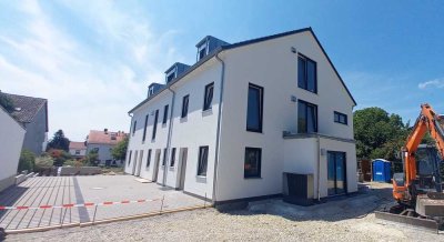 In Kürze bezugsfertig, hochwertiges Neubau RMH Nähe Erding, Provisionsfrei