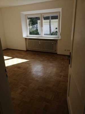 *TOPLAGE* 3 Zimmer Wohnung - 1. OG - Gartenmitbenutzung - Dachau Altstadt