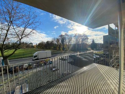 "Sonniger Neubau in Kladow mit Balkon, EBK und Tiefgaragenstellplatz*