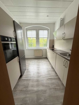 Tolle 3-Raum-Wohnung mit neuer Einbauküche und modernisiertem Badezimmer!