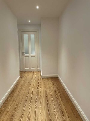 2 Zimmer-Wohnung mit Einbauküche bei den Landungsbrücken