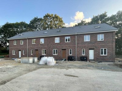 Neubau - Mittelreihenhaus in ruhiger Lage von Elmshorn unweit des Liether Walds