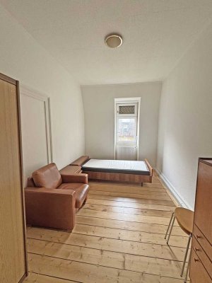 7324 - Studenten aufgepasst! Möblierte 2-Zimmerwohnung mit EBK und Tageslichtbad!