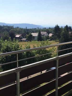 Gepflegte 2-Zimmer-Wohnung im 2. OG in Dobel