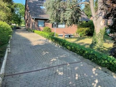 Modernisiertes Einfamilienhaus in Rommerskirchen-Evinghoven mit großem Garten
