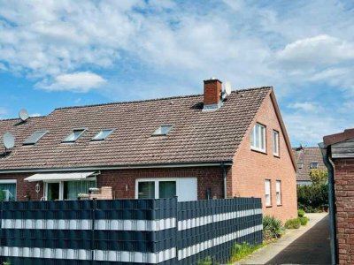 Charmantes Reihenendhaus mit sonnigen Garten in Sackgasse mit 3 Garagen und Außenstellplatz