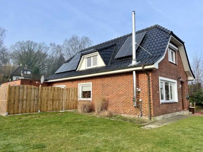 NEUER PREIS! - Solides Einfamilienhaus mit Garten und PV-Anlage