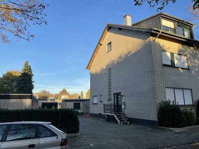 Charmantes Reihenhaus mit Garage in Kleve