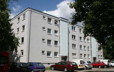 Hallo Familie! 4 ZKB mit Balkon in Waldau!