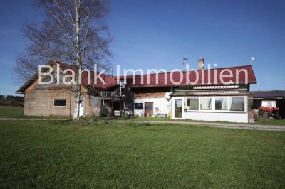 Wenn Sie aufs Land wollen und Alleinlage suchen - Renovierungsbedürftiger Bauernhof mit Bergblick