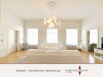 Repräsentative 5-Zimmer-Altbauwohnung - im Zentrum von Baden-Baden.