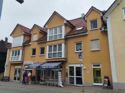Apartment für 60+- Mieter - barrierefrei - EBK, Lift, Balkon