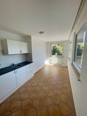 Helle & geräumige 2-Zimmer-Wohnung in Zentrumsnähe