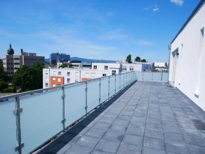 A+ 5- Zimmer Penthouse -  54m² Dachterrasse - Aufzug