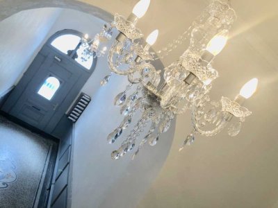 Stilvolle Altbauwohnung mit separater Küche und Bad mit Badewanne in top Lage