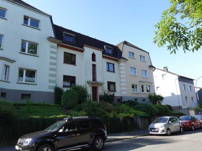 GROßZÜGIGE 2-ZIMMERWOHNUNG MIT GARTEN UND BALKON - WALDRANDLAGE