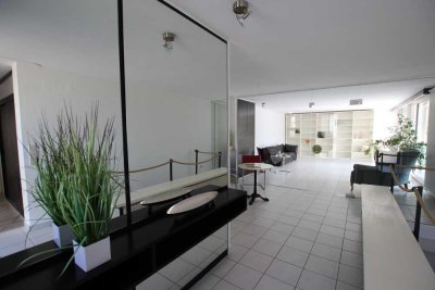 Stilvolles Wohnen in Hockenheim: Barrierefreier Bungalow mit Erbbauvertrag