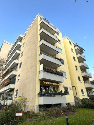 Attraktive, freundliche 2 Zimmer - Eigentumswohnung mit viel Potenzial