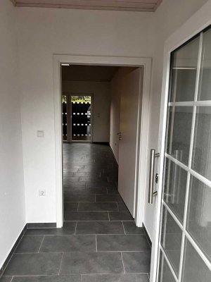 Neuwertige 2,5-Raum-Wohnung mit Balkon in Warendorf