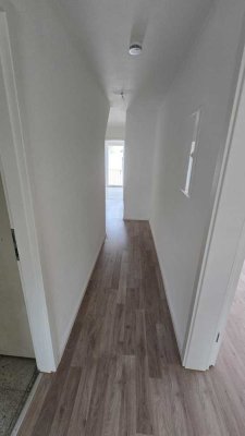 Renovierte 3-Zimmer Dachgeschosswohnung mit Balkon in Neugablonz