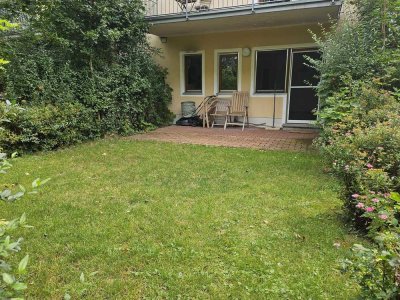 Klein und Fein mit wunderschönen Garten - Bahnhofsnah!