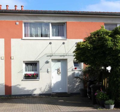 Gepflegtes Reihenmittelhaus in guter Lage von Steinenbronn