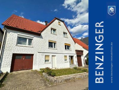 Familienfreundliches Zuhause mit viel Platz, Garten und zwei Garagen