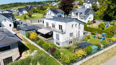 Wohnen und Arbeiten in Bestlage - Modernes Haus im Schauinsland
