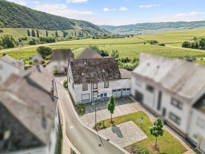 Winzerflair an der Mosel – Charmantes Haus mit Gestaltungspotenzial für Handwerker in Köwerich