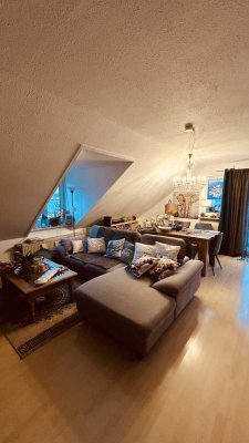 Gemütliche 3 Zimmer Dachgeschosswohnung