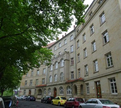 Johannstadt: 2-Zi-Altbau an der Elbe *sofort frei*