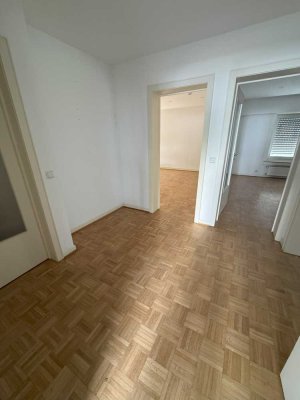 Attraktive EG-Wohnung mit Garten & Stellplatz – befristet bis Juli/August 2026
