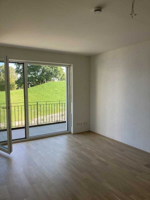 Apartment mit Einbauküche und Balkon: stilvolle 1-Zimmer-Wohnung in Burghausen