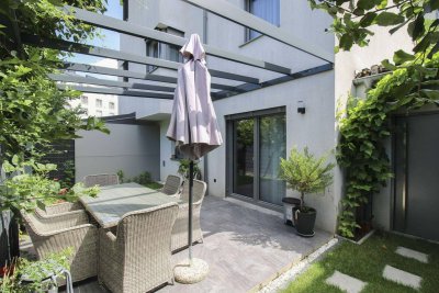 Absolutes Highlight: modernes Traumhaus mit Garten &amp; Dachterrasse in zentraler Lage von Wr. Neustadt