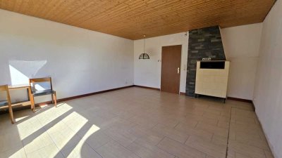 Schnuckeliges Reihenmittelhaus mit Terrasse und Garten in Ortsrandlage sucht neue Familie!